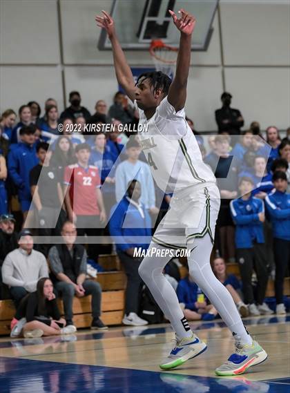 Thumbnail 2 in Episcopal vs. Greenhill (Southwest Preparatory Conference Final) photogallery.