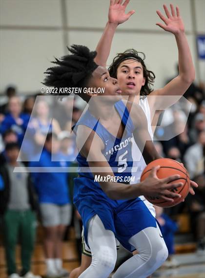 Thumbnail 1 in Episcopal vs. Greenhill (Southwest Preparatory Conference Final) photogallery.