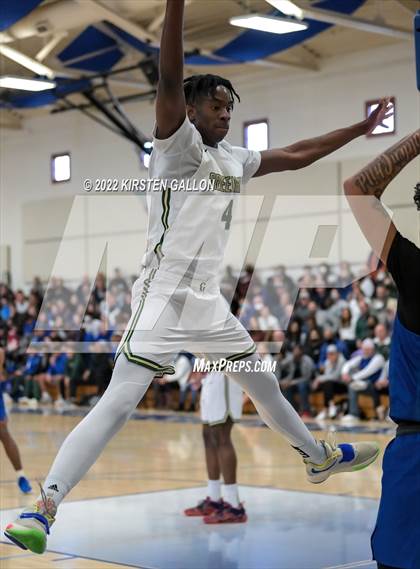 Thumbnail 3 in Episcopal vs. Greenhill (Southwest Preparatory Conference Final) photogallery.