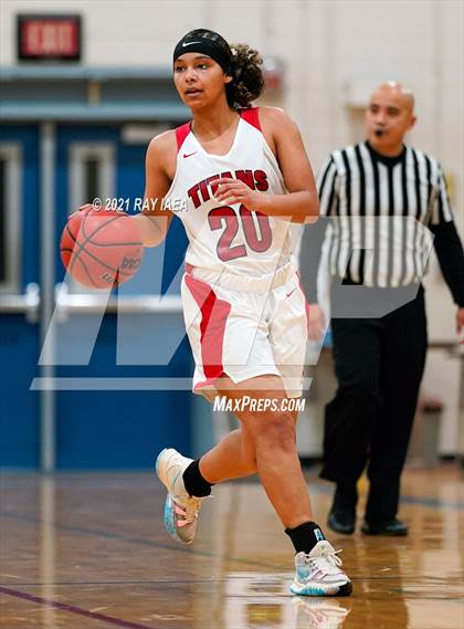 Thumbnail 3 in Rodriguez vs. Antelope (Valley High Tournament) photogallery.