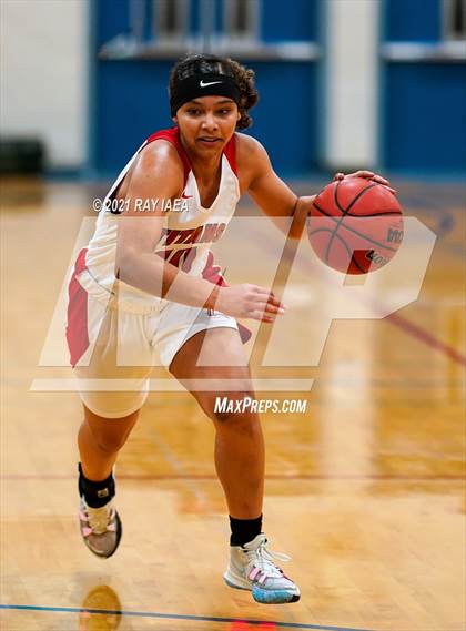 Thumbnail 2 in Rodriguez vs. Antelope (Valley High Tournament) photogallery.