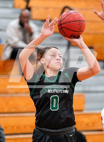 Thumbnail 3 in Rodriguez vs. Antelope (Valley High Tournament) photogallery.