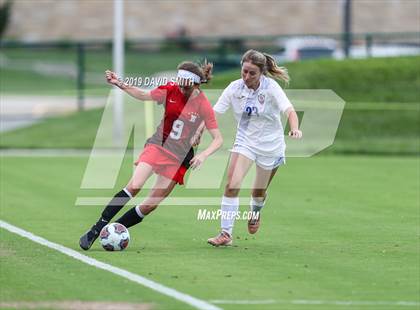 Thumbnail 3 in Pembroke Hill vs. Visitation Academy (MSHSAA Class 2 Semifinal) photogallery.