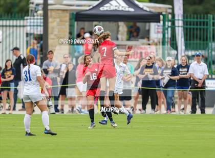 Thumbnail 3 in Pembroke Hill vs. Visitation Academy (MSHSAA Class 2 Semifinal) photogallery.