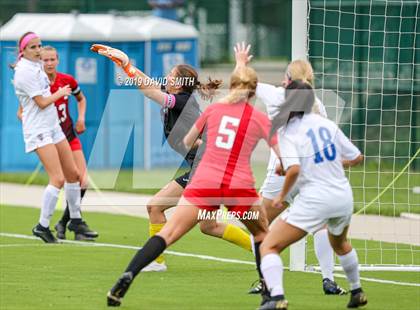 Thumbnail 1 in Pembroke Hill vs. Visitation Academy (MSHSAA Class 2 Semifinal) photogallery.