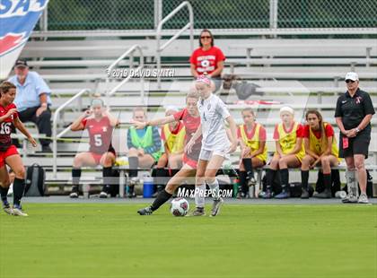 Thumbnail 1 in Pembroke Hill vs. Visitation Academy (MSHSAA Class 2 Semifinal) photogallery.