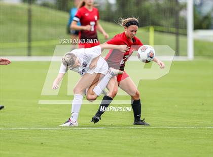 Thumbnail 2 in Pembroke Hill vs. Visitation Academy (MSHSAA Class 2 Semifinal) photogallery.