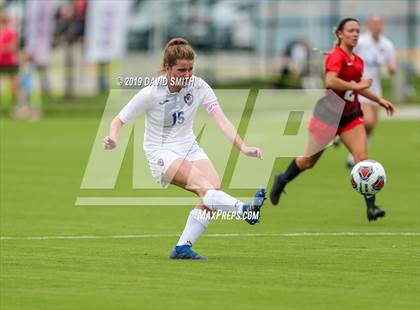 Thumbnail 3 in Pembroke Hill vs. Visitation Academy (MSHSAA Class 2 Semifinal) photogallery.