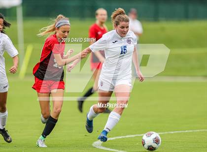 Thumbnail 3 in Pembroke Hill vs. Visitation Academy (MSHSAA Class 2 Semifinal) photogallery.