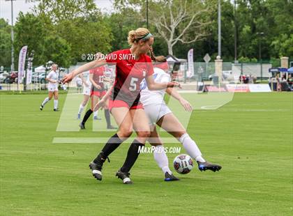 Thumbnail 3 in Pembroke Hill vs. Visitation Academy (MSHSAA Class 2 Semifinal) photogallery.