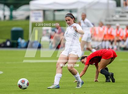 Thumbnail 3 in Pembroke Hill vs. Visitation Academy (MSHSAA Class 2 Semifinal) photogallery.