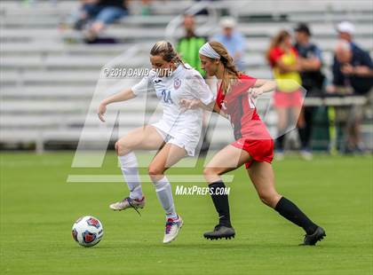 Thumbnail 3 in Pembroke Hill vs. Visitation Academy (MSHSAA Class 2 Semifinal) photogallery.
