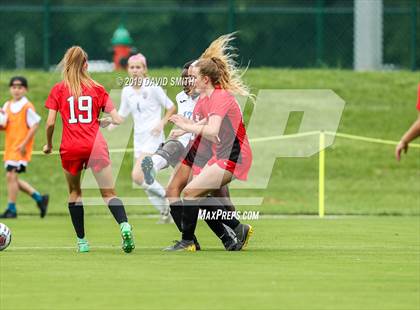 Thumbnail 2 in Pembroke Hill vs. Visitation Academy (MSHSAA Class 2 Semifinal) photogallery.