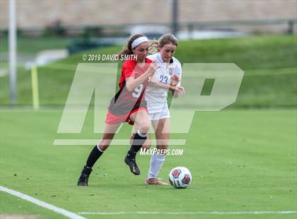 Thumbnail 3 in Pembroke Hill vs. Visitation Academy (MSHSAA Class 2 Semifinal) photogallery.