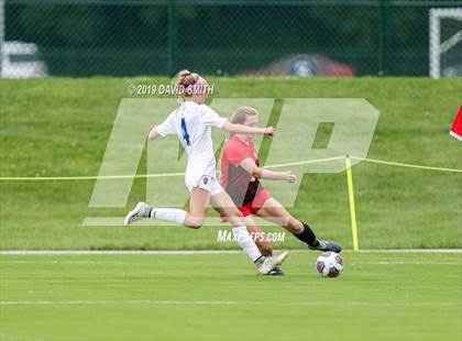 Thumbnail 3 in Pembroke Hill vs. Visitation Academy (MSHSAA Class 2 Semifinal) photogallery.