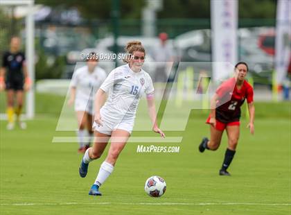 Thumbnail 1 in Pembroke Hill vs. Visitation Academy (MSHSAA Class 2 Semifinal) photogallery.