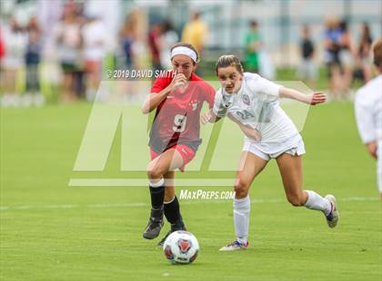 Thumbnail 1 in Pembroke Hill vs. Visitation Academy (MSHSAA Class 2 Semifinal) photogallery.