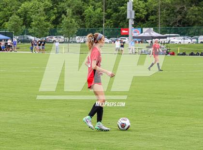 Thumbnail 3 in Pembroke Hill vs. Visitation Academy (MSHSAA Class 2 Semifinal) photogallery.
