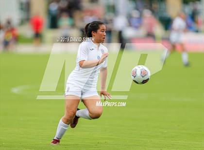 Thumbnail 2 in Pembroke Hill vs. Visitation Academy (MSHSAA Class 2 Semifinal) photogallery.