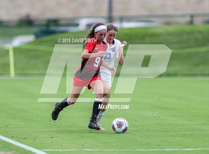Thumbnail 1 in Pembroke Hill vs. Visitation Academy (MSHSAA Class 2 Semifinal) photogallery.