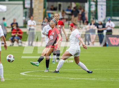 Thumbnail 2 in Pembroke Hill vs. Visitation Academy (MSHSAA Class 2 Semifinal) photogallery.