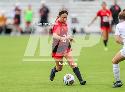 Thumbnail 1 in Pembroke Hill vs. Visitation Academy (MSHSAA Class 2 Semifinal) photogallery.