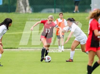 Thumbnail 2 in Pembroke Hill vs. Visitation Academy (MSHSAA Class 2 Semifinal) photogallery.