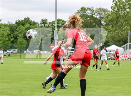 Thumbnail 3 in Pembroke Hill vs. Visitation Academy (MSHSAA Class 2 Semifinal) photogallery.