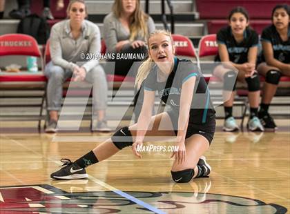 Thumbnail 1 in FR: North Valleys @ Truckee photogallery.