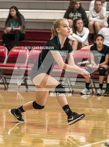 Thumbnail 1 in FR: North Valleys @ Truckee photogallery.