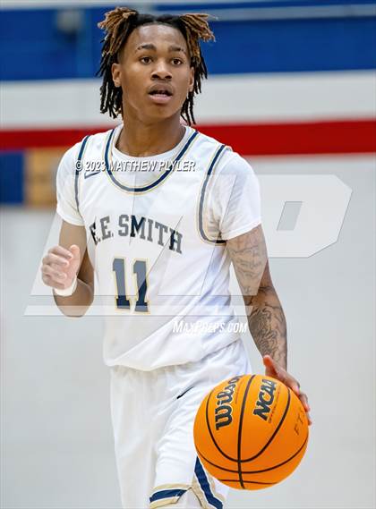 Thumbnail 2 in E.E. Smith vs. Northwood Temple Academy (MLK Dream Jam at Terry Sanford) photogallery.