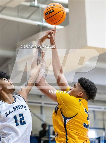 Thumbnail 1 in E.E. Smith vs. Northwood Temple Academy (MLK Dream Jam at Terry Sanford) photogallery.