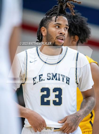 Thumbnail 3 in E.E. Smith vs. Northwood Temple Academy (MLK Dream Jam at Terry Sanford) photogallery.