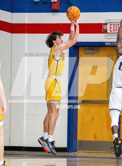 Thumbnail 2 in E.E. Smith vs. Northwood Temple Academy (MLK Dream Jam at Terry Sanford) photogallery.