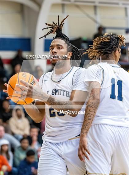 Thumbnail 3 in E.E. Smith vs. Northwood Temple Academy (MLK Dream Jam at Terry Sanford) photogallery.
