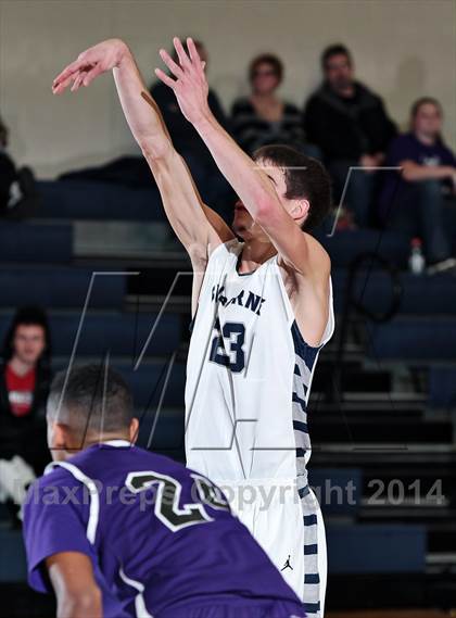 Thumbnail 1 in Claiborne vs King's Academy (Seymour Chirstmas Classic) photogallery.