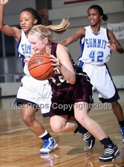 Thumbnail 2 in Cinco Ranch vs. Summit (McDonalds Texas Invitational) photogallery.
