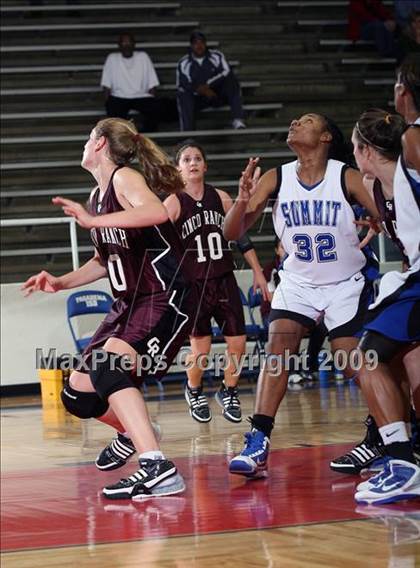 Thumbnail 1 in Cinco Ranch vs. Summit (McDonalds Texas Invitational) photogallery.