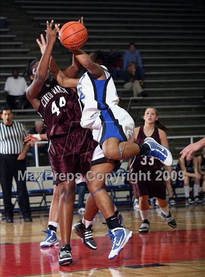 Thumbnail 3 in Cinco Ranch vs. Summit (McDonalds Texas Invitational) photogallery.