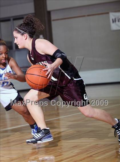 Thumbnail 1 in Cinco Ranch vs. Summit (McDonalds Texas Invitational) photogallery.