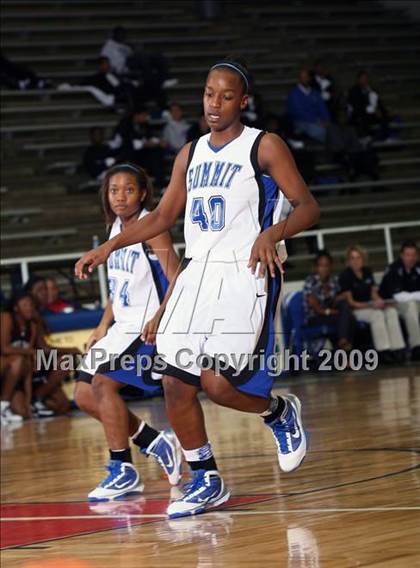 Thumbnail 3 in Cinco Ranch vs. Summit (McDonalds Texas Invitational) photogallery.