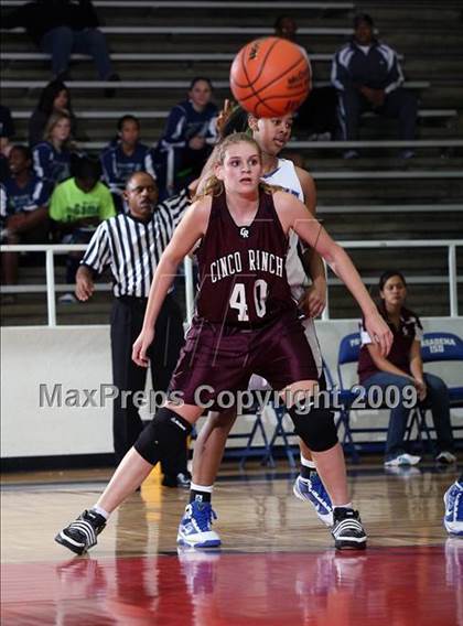 Thumbnail 3 in Cinco Ranch vs. Summit (McDonalds Texas Invitational) photogallery.