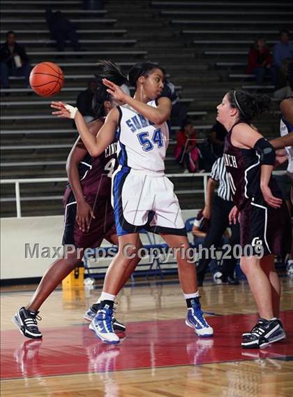 Thumbnail 3 in Cinco Ranch vs. Summit (McDonalds Texas Invitational) photogallery.