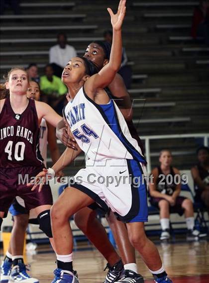 Thumbnail 3 in Cinco Ranch vs. Summit (McDonalds Texas Invitational) photogallery.