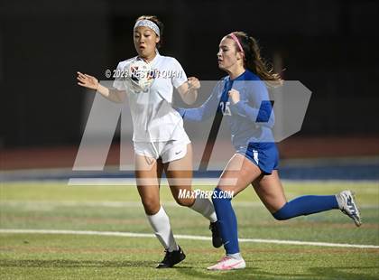 Thumbnail 3 in Los Alamitos vs. Santa Margarita (CIF State D1 SoCal Regional Final) photogallery.