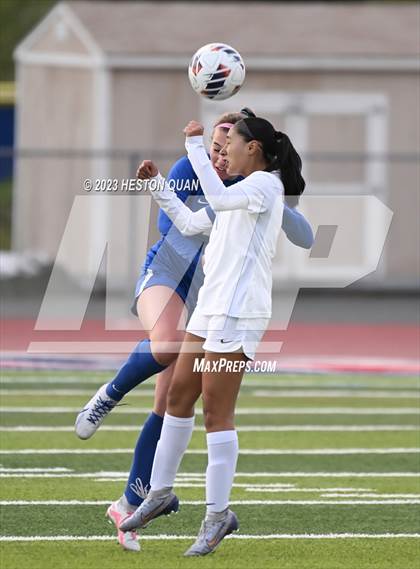 Thumbnail 3 in Los Alamitos vs. Santa Margarita (CIF State D1 SoCal Regional Final) photogallery.