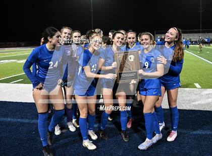 Thumbnail 2 in Los Alamitos vs. Santa Margarita (CIF State D1 SoCal Regional Final) photogallery.