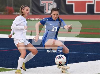 Thumbnail 1 in Los Alamitos vs. Santa Margarita (CIF State D1 SoCal Regional Final) photogallery.