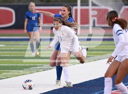Thumbnail 2 in Los Alamitos vs. Santa Margarita (CIF State D1 SoCal Regional Final) photogallery.
