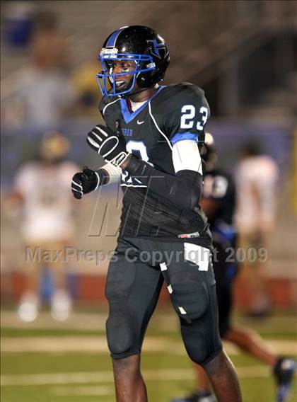 Thumbnail 3 in Dallas Jesuit @ Hebron photogallery.